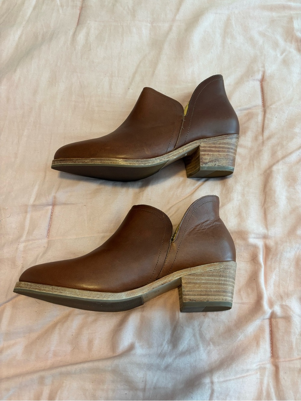 Nicole Mia Ankle Boots